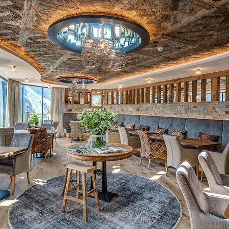 Belarosa Suiten&wellness 4*