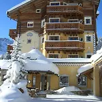 Belarosa & Wellness Hotel 4*